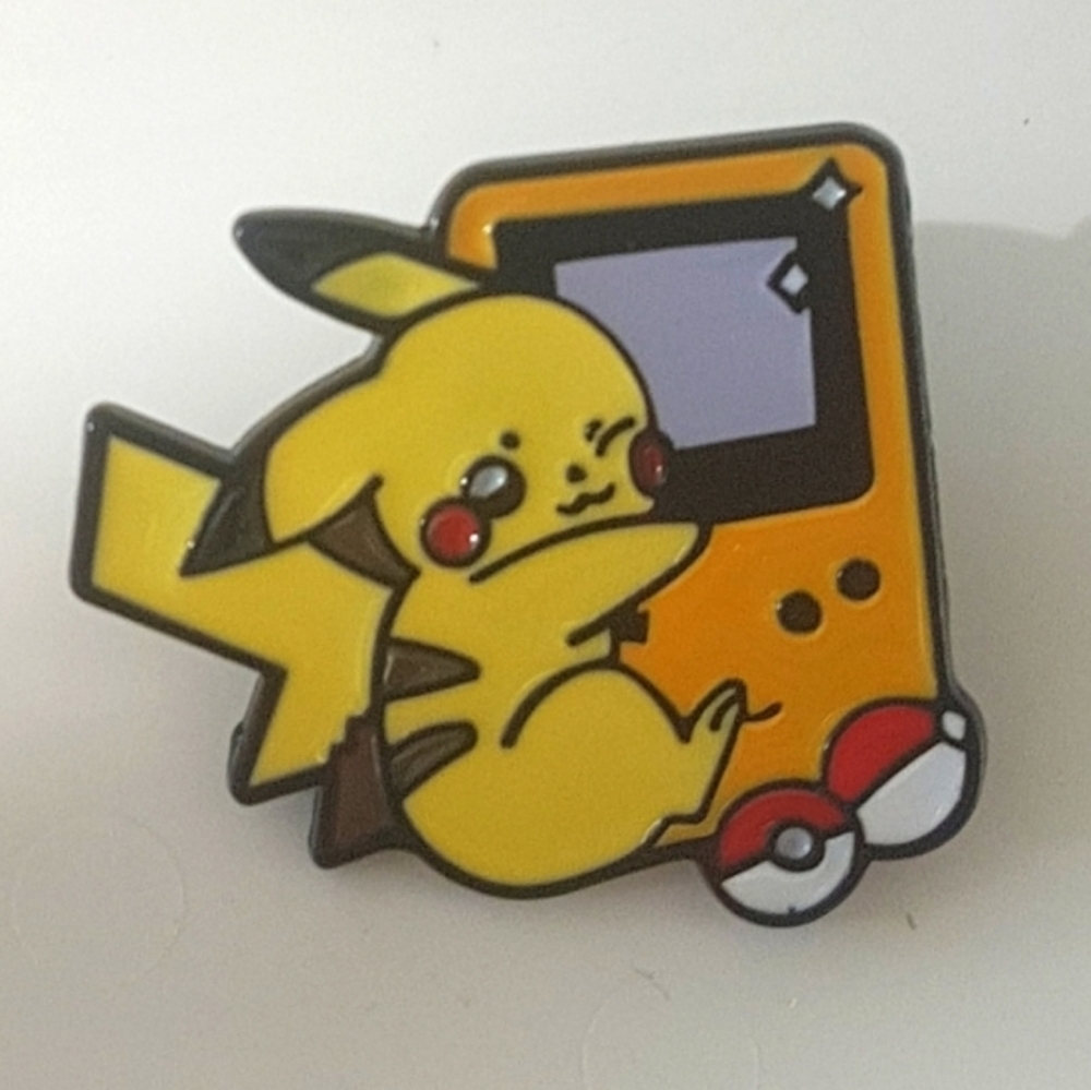 ⚡Pikachu Gameboy Pin - Picture 2 of 5